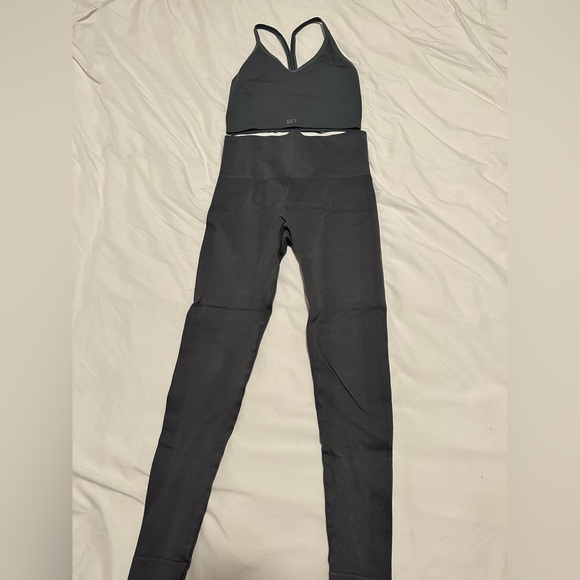 SET ACTIVE grey sculpt flex set - Picture 2 of 5